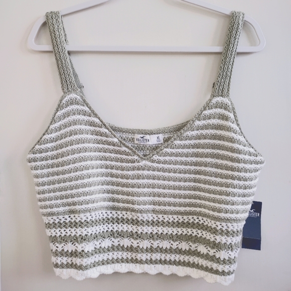 NWT Hollister V-Neck Crochet Bralette Tank Top Women's size XL - Picture 1 of 4